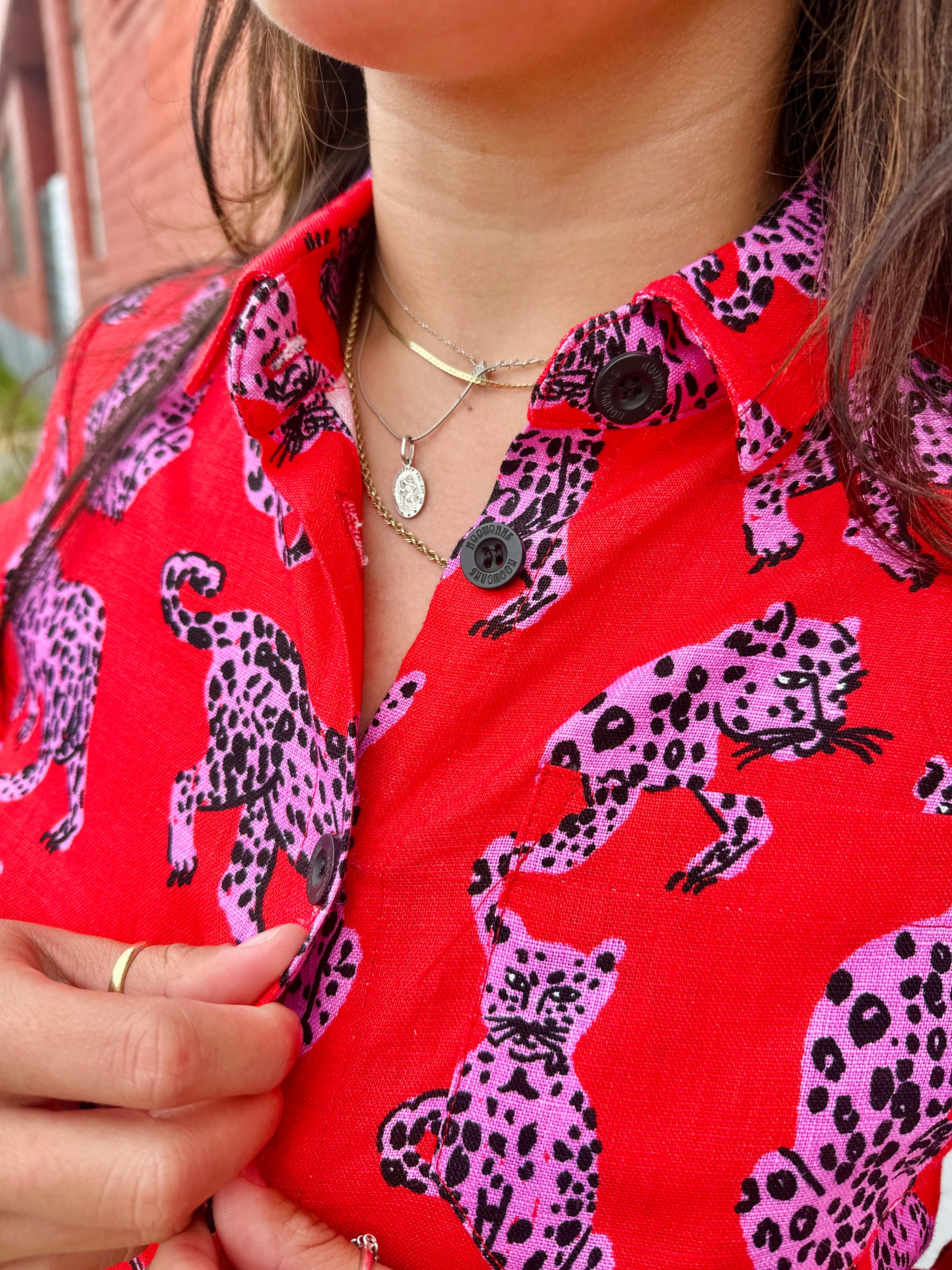 Classic Button Down Sondler Cat