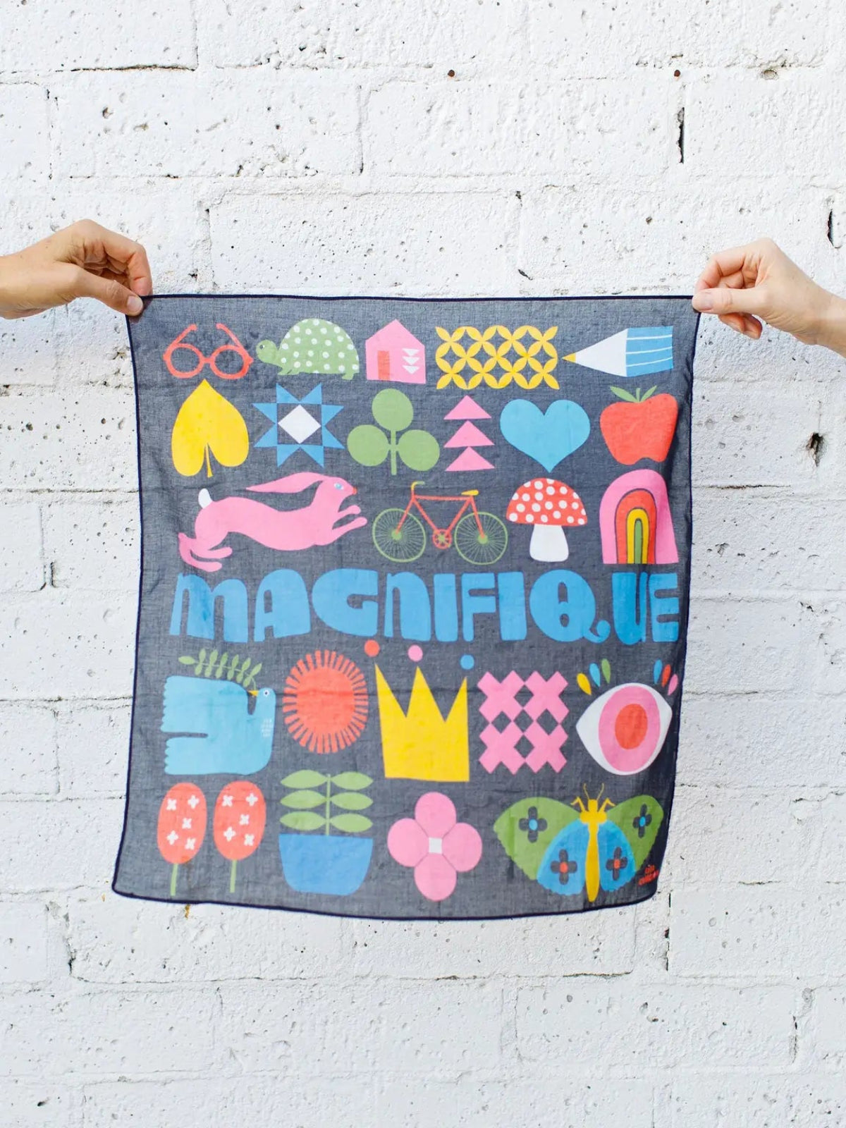 Magnifique Lightweight Scarf