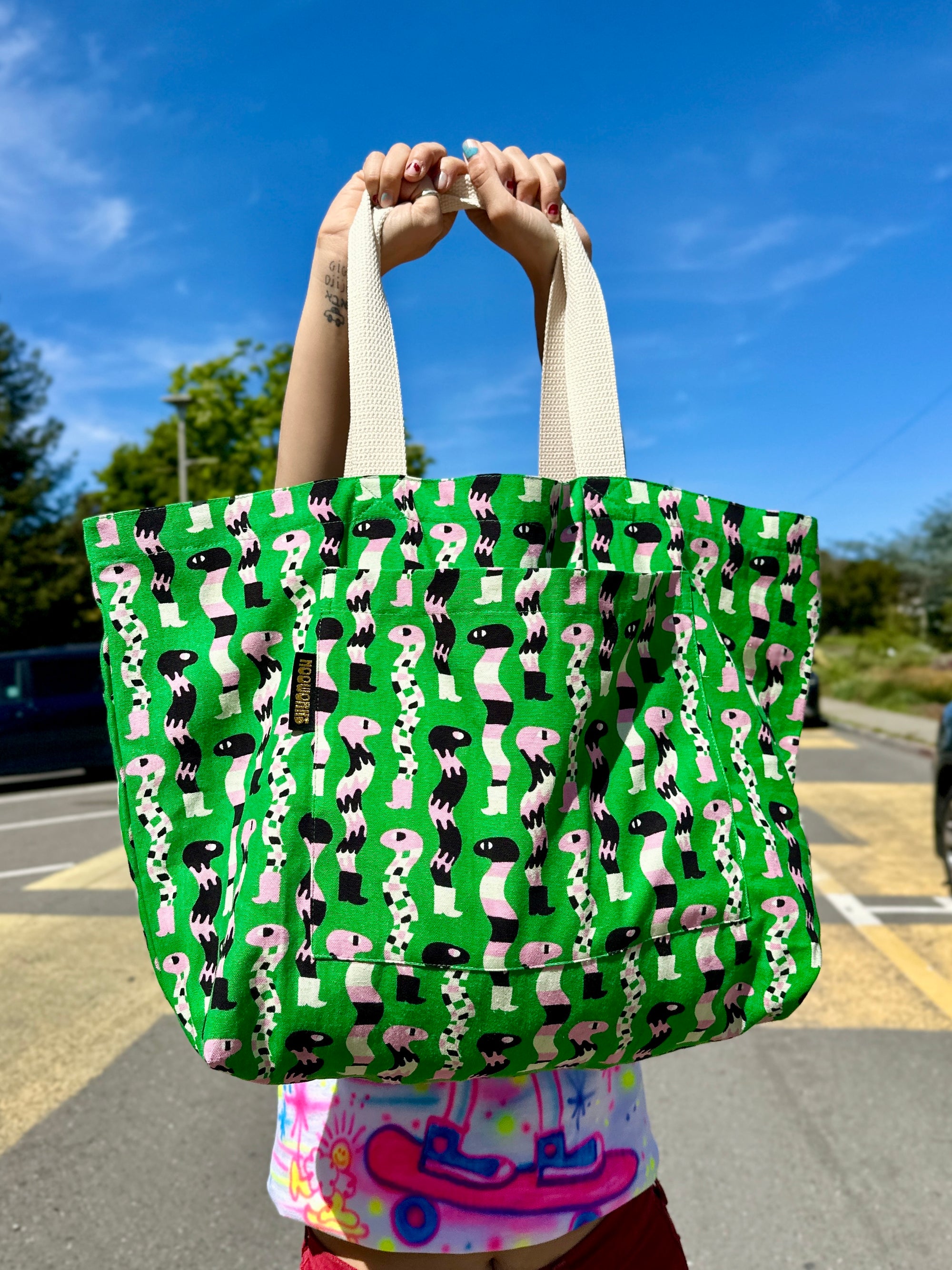 Mega Tote Sssnakes