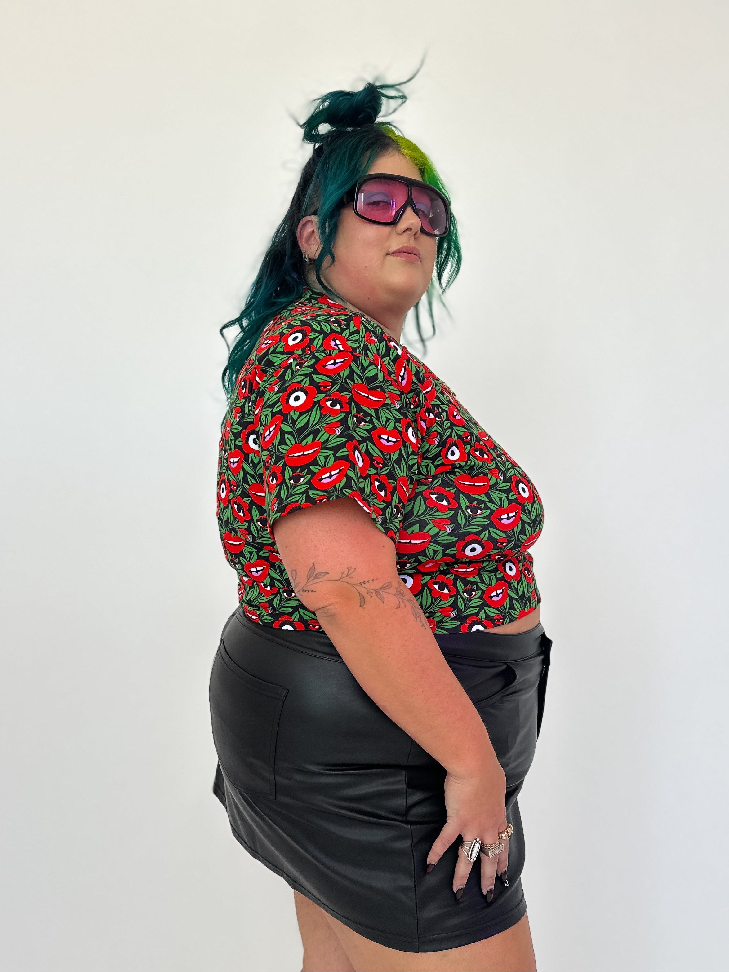 Crop Top Poison Ivy