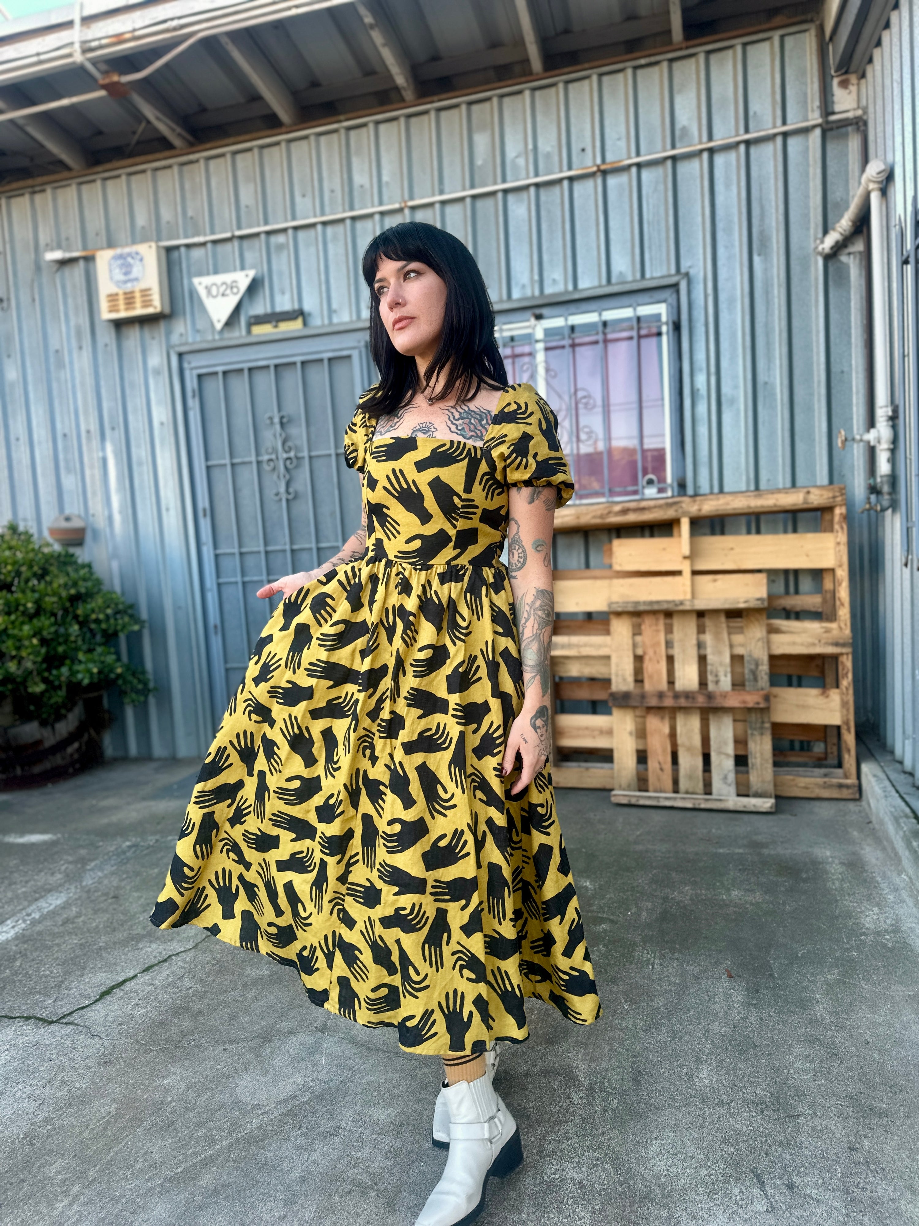 Linen Princess Dress Hands