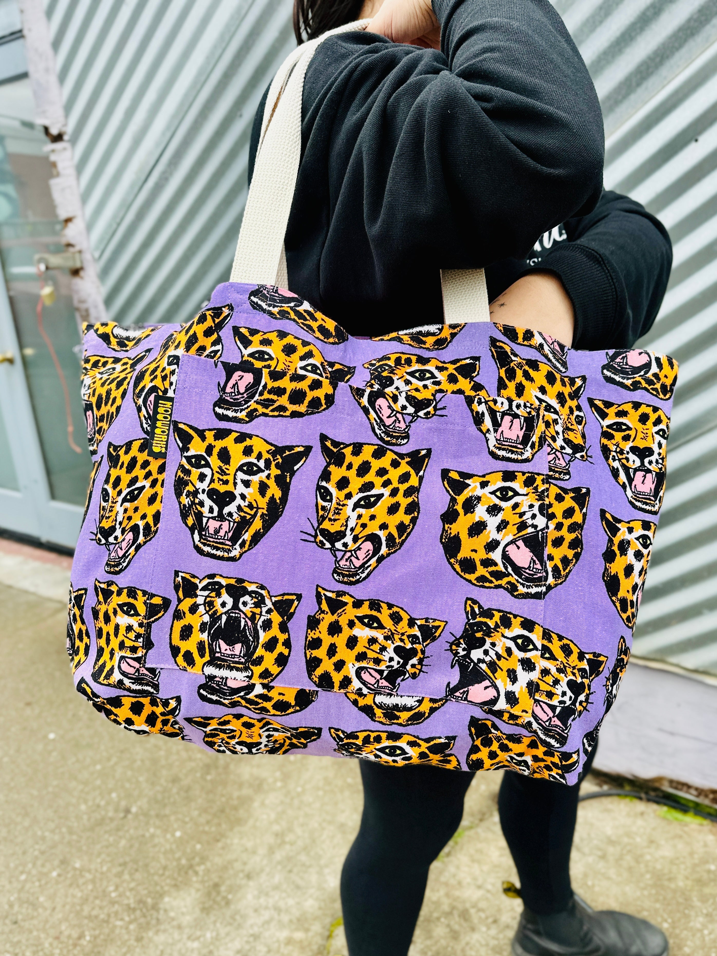The Mega Tote Cheetah head