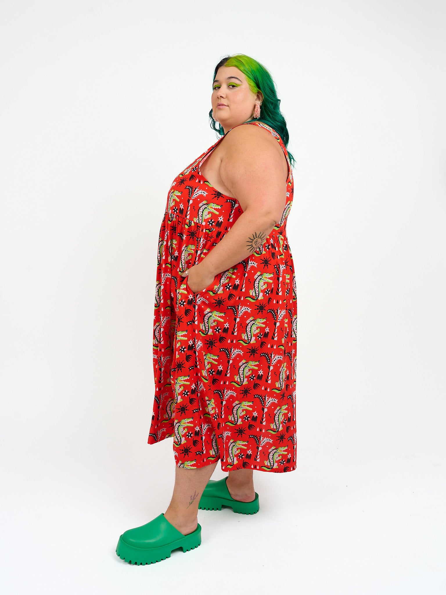 Rayon Naomi Crocodilo