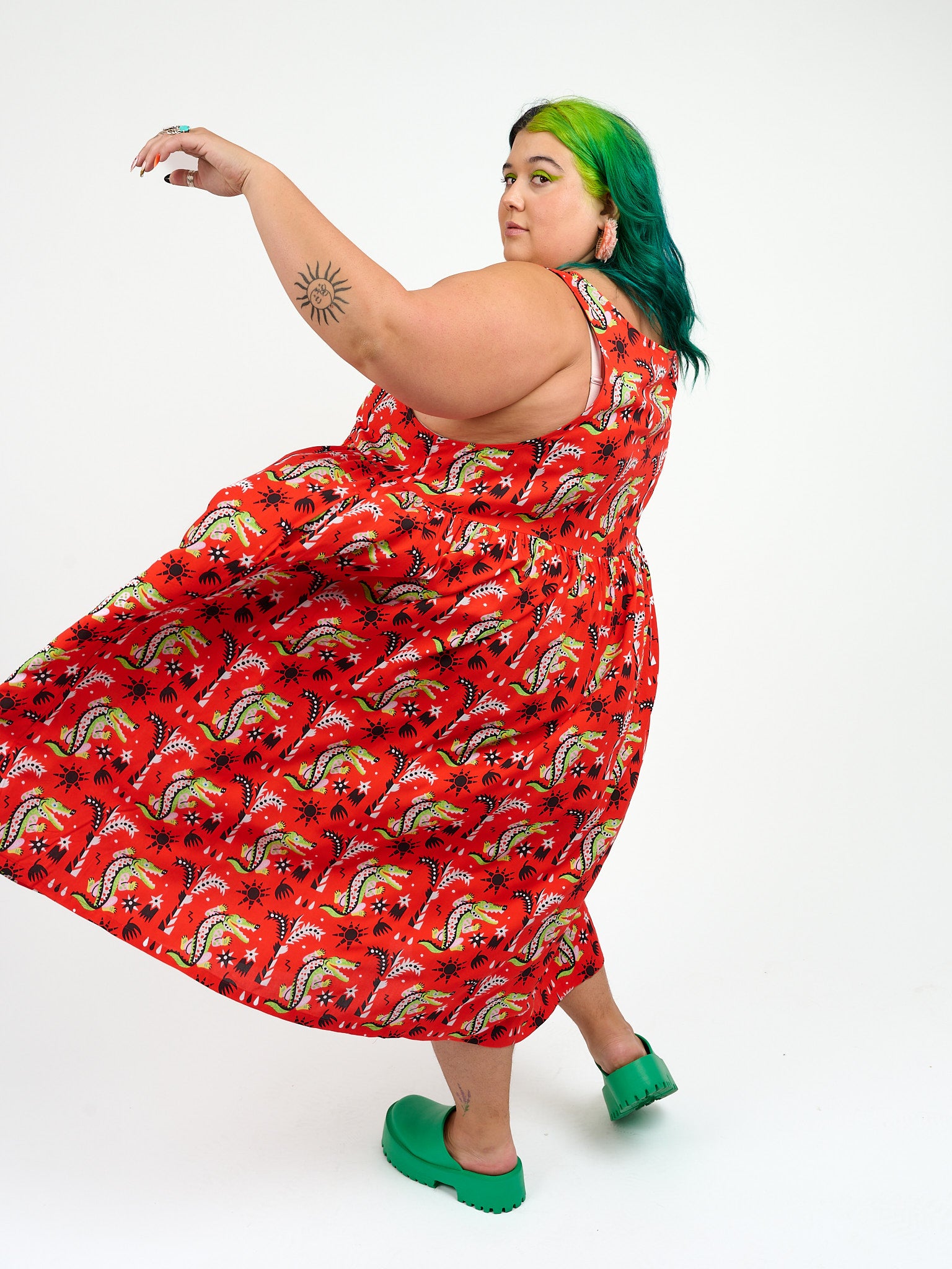 Rayon Naomi Crocodilo
