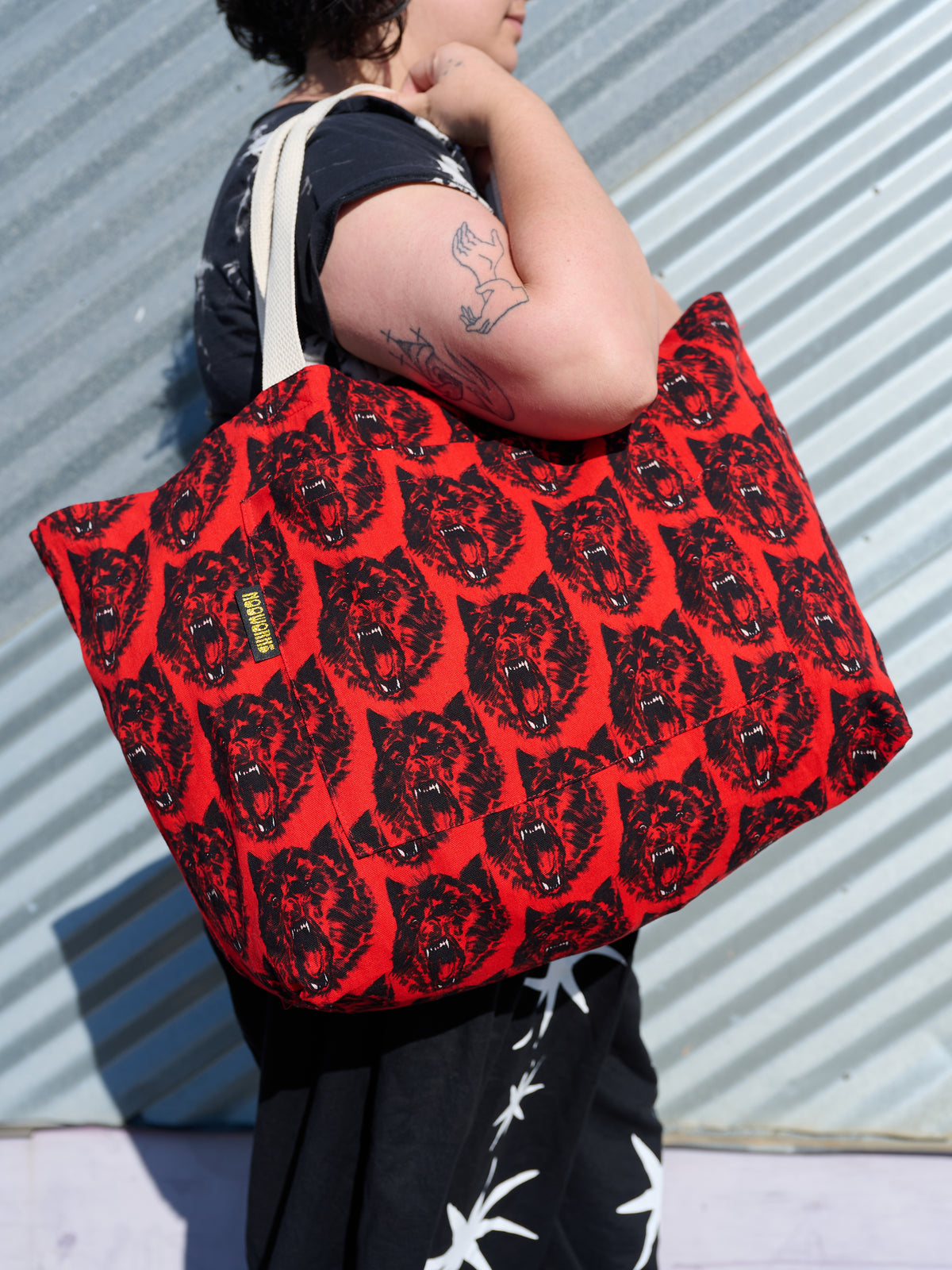 Mega Tote Wolverine