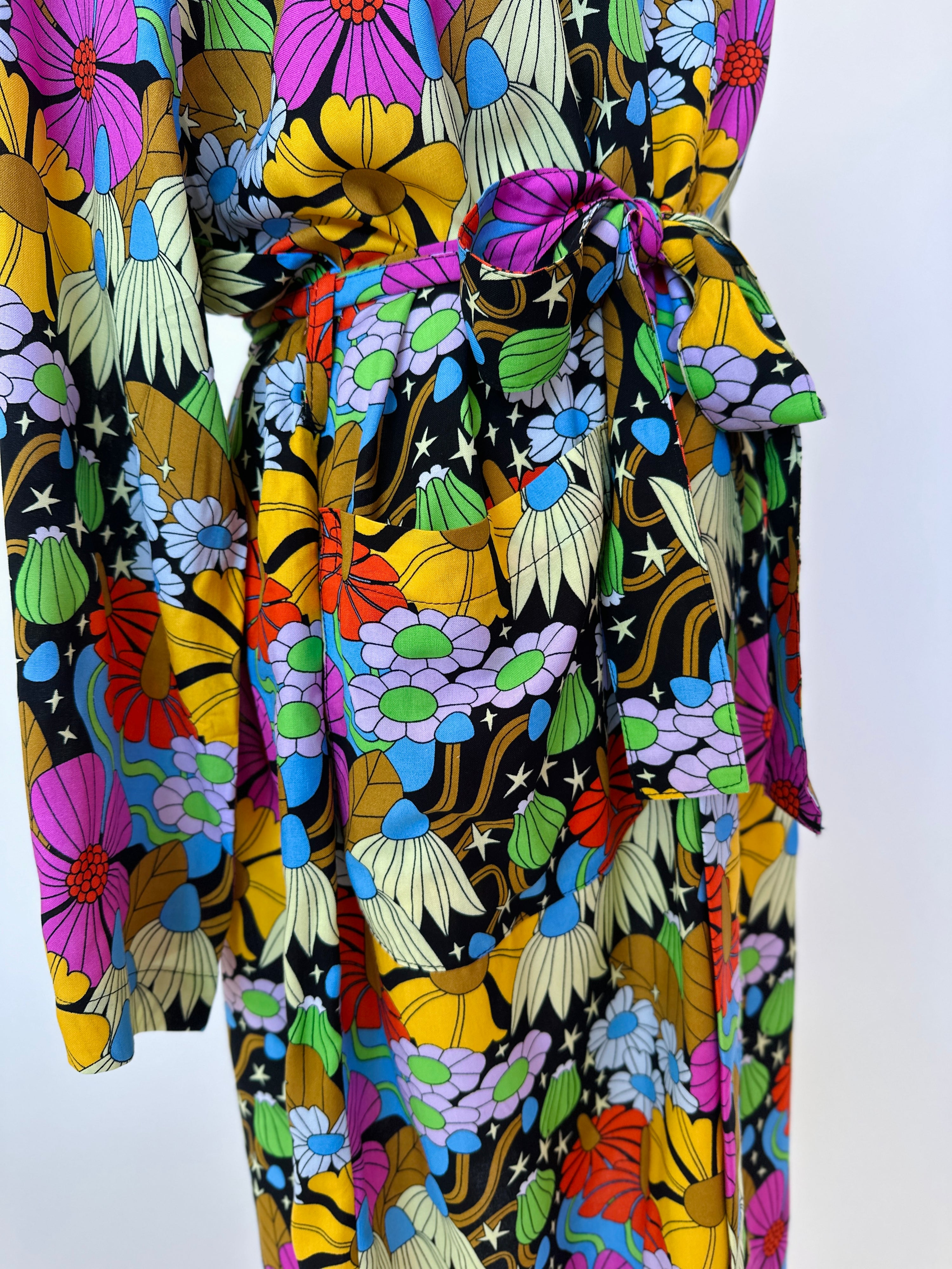 Robe Cosmic Floral