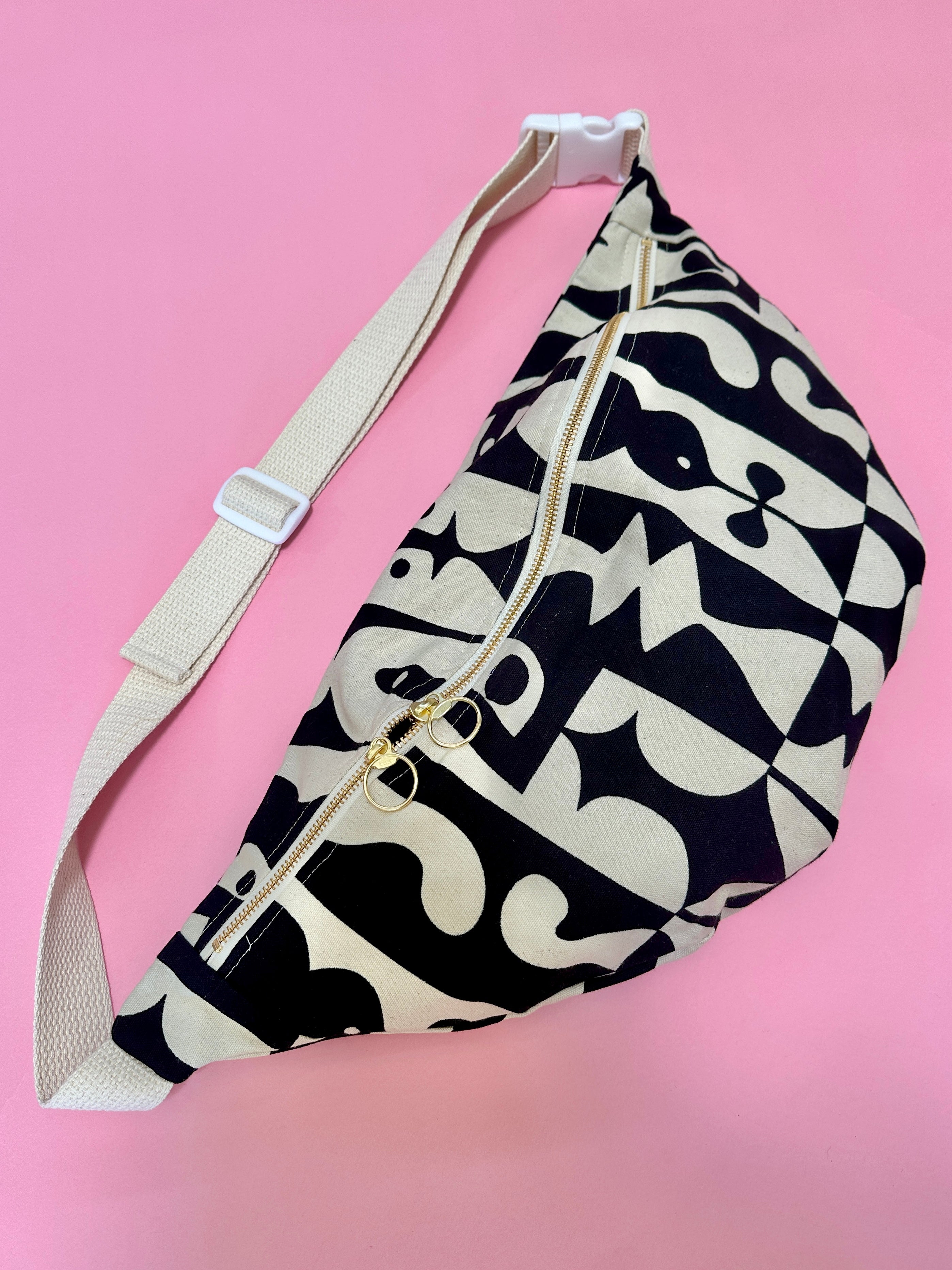 Mini Messenger Bag - Illusions