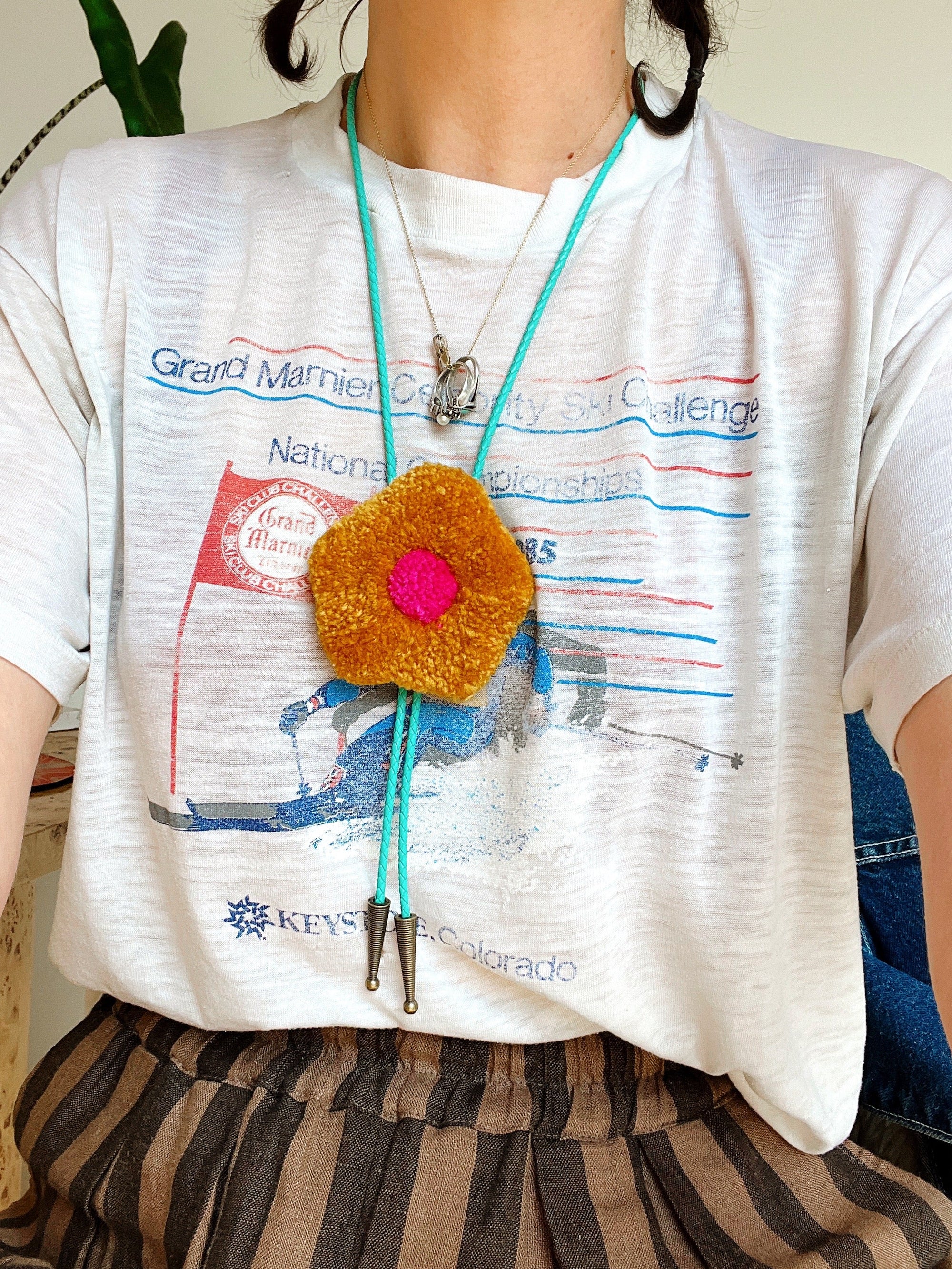 Daisy Tufted Bolo Tie - Yellow & Red