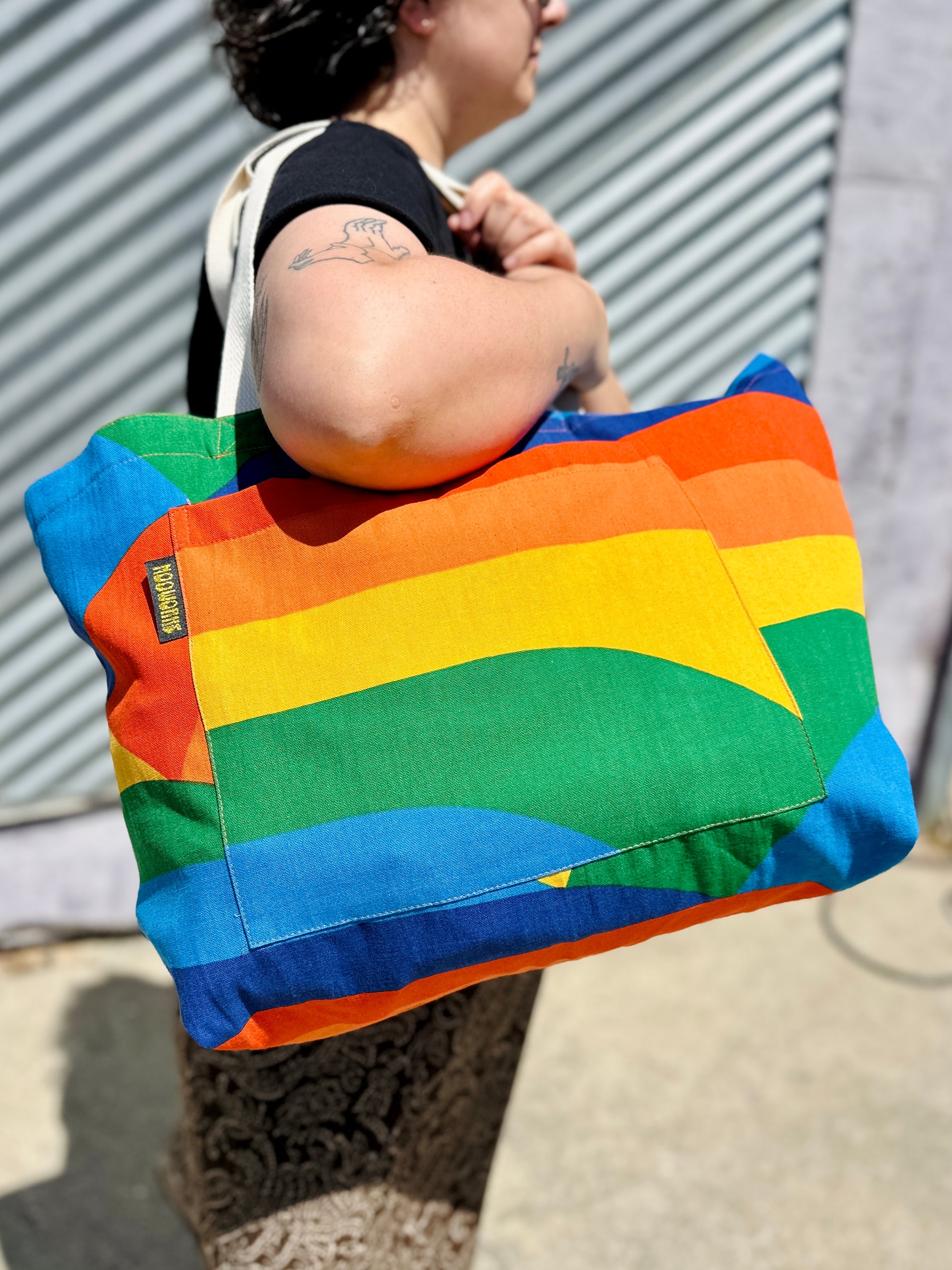 Mega Tote Sunset Valley