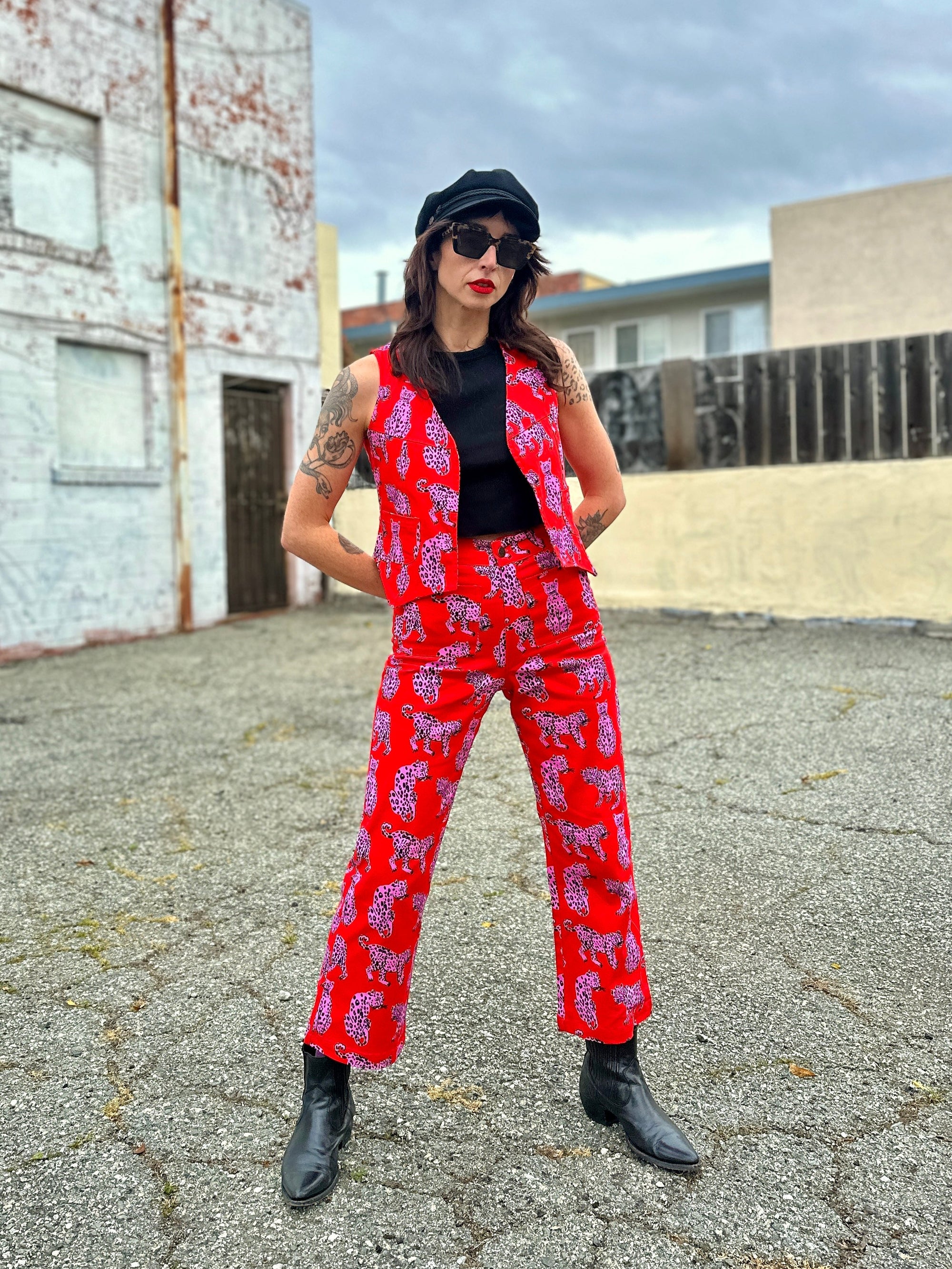 Western Vest Sondler Cat