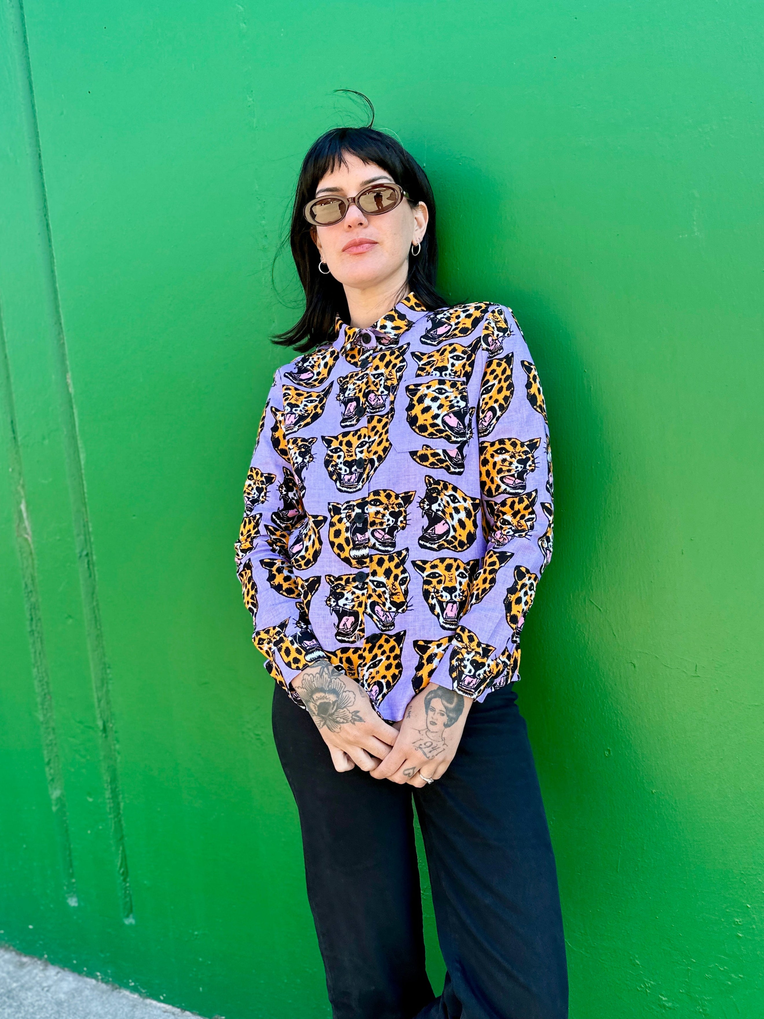 Classic Button Down Cheetah Head
