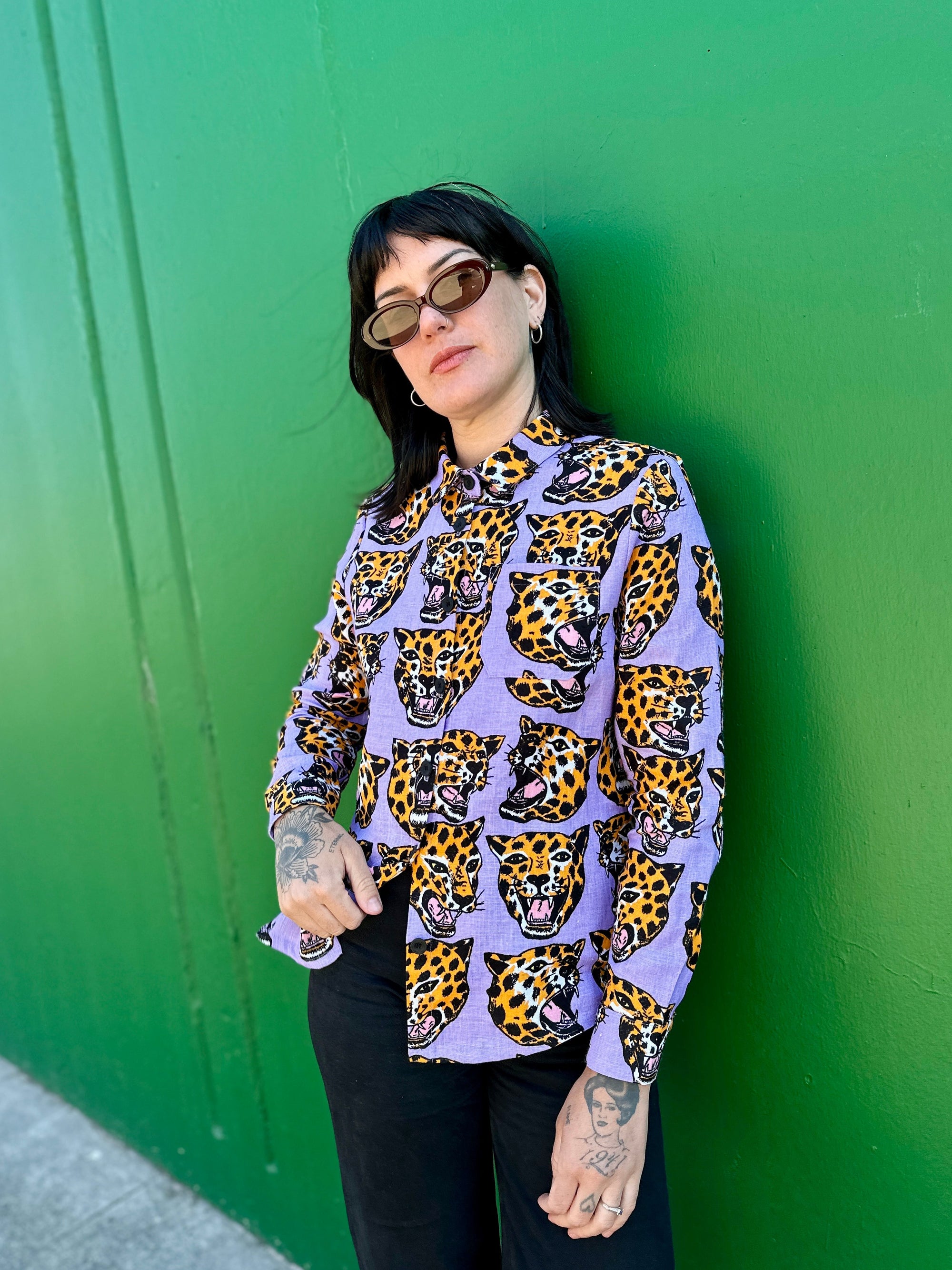 Classic Button Down Cheetah Head