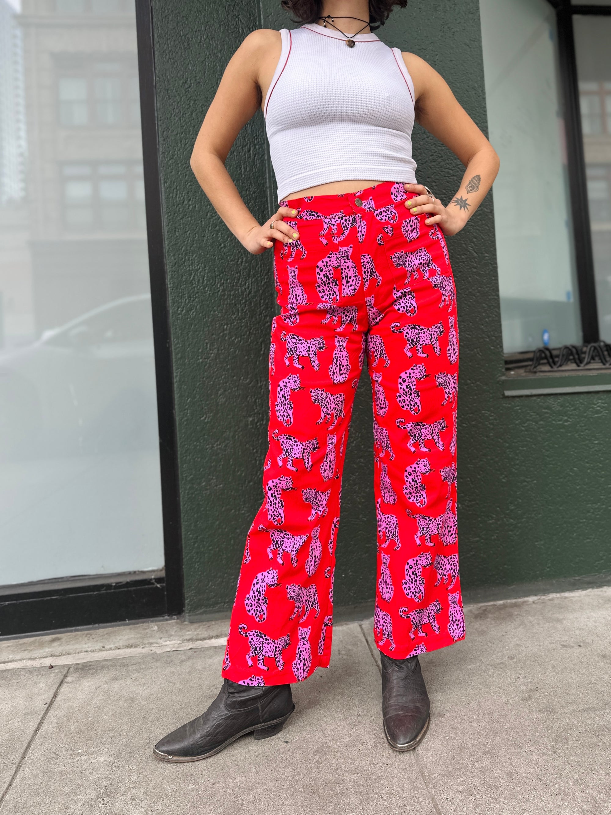 Casual Bell Sondler Cat