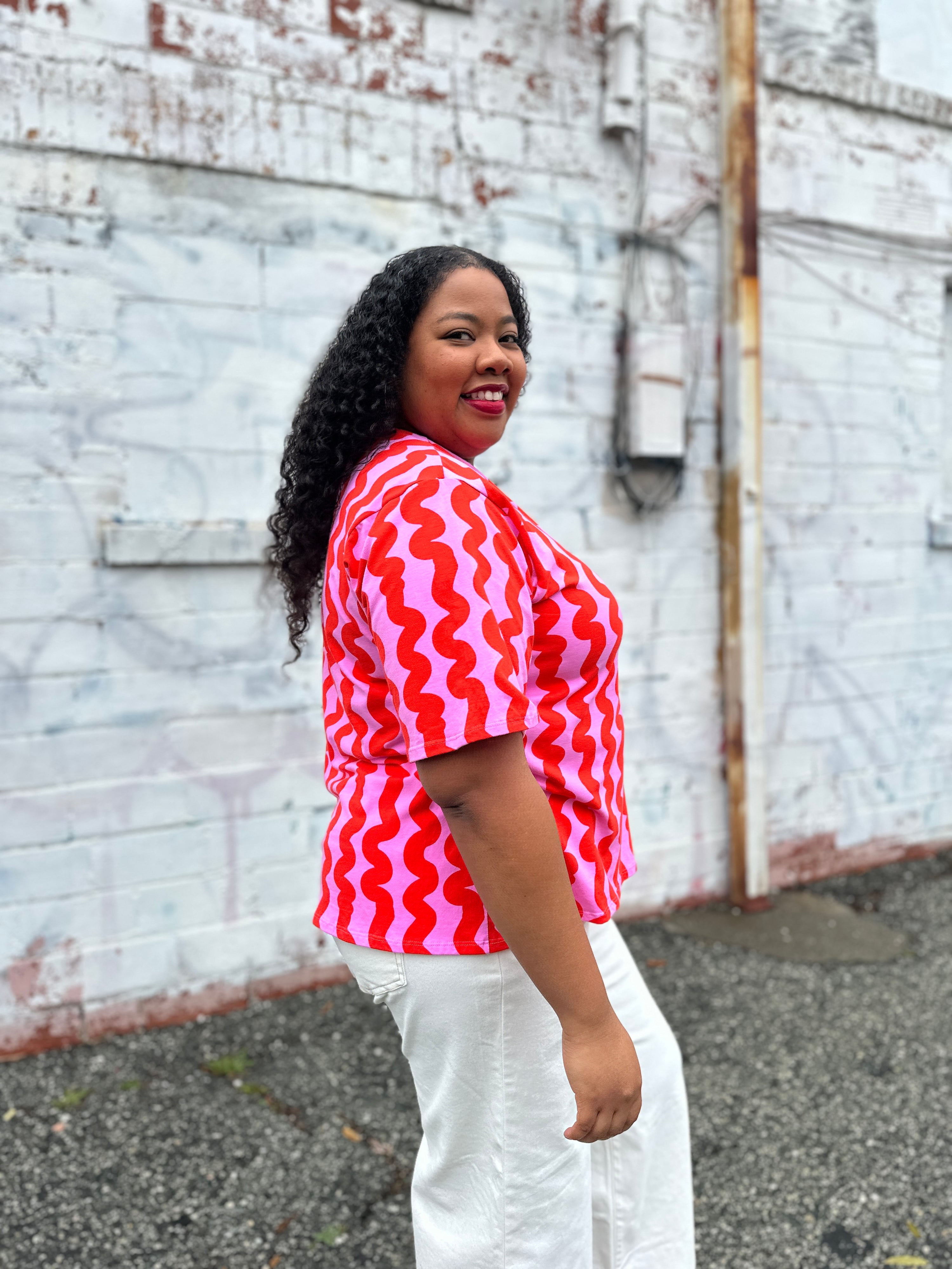 Oversized Tee Pink Squiggle