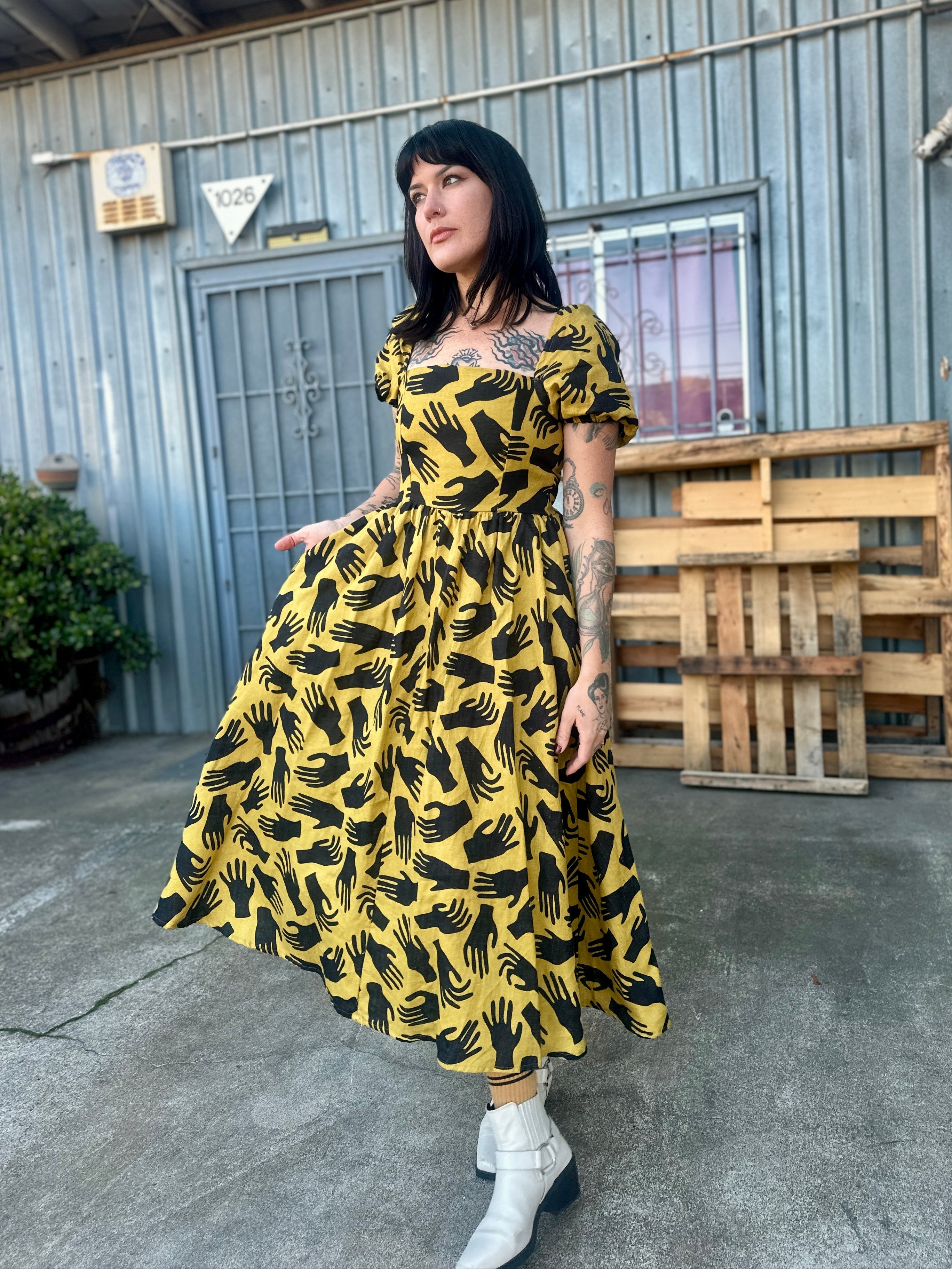 Linen Princess Dress Hands