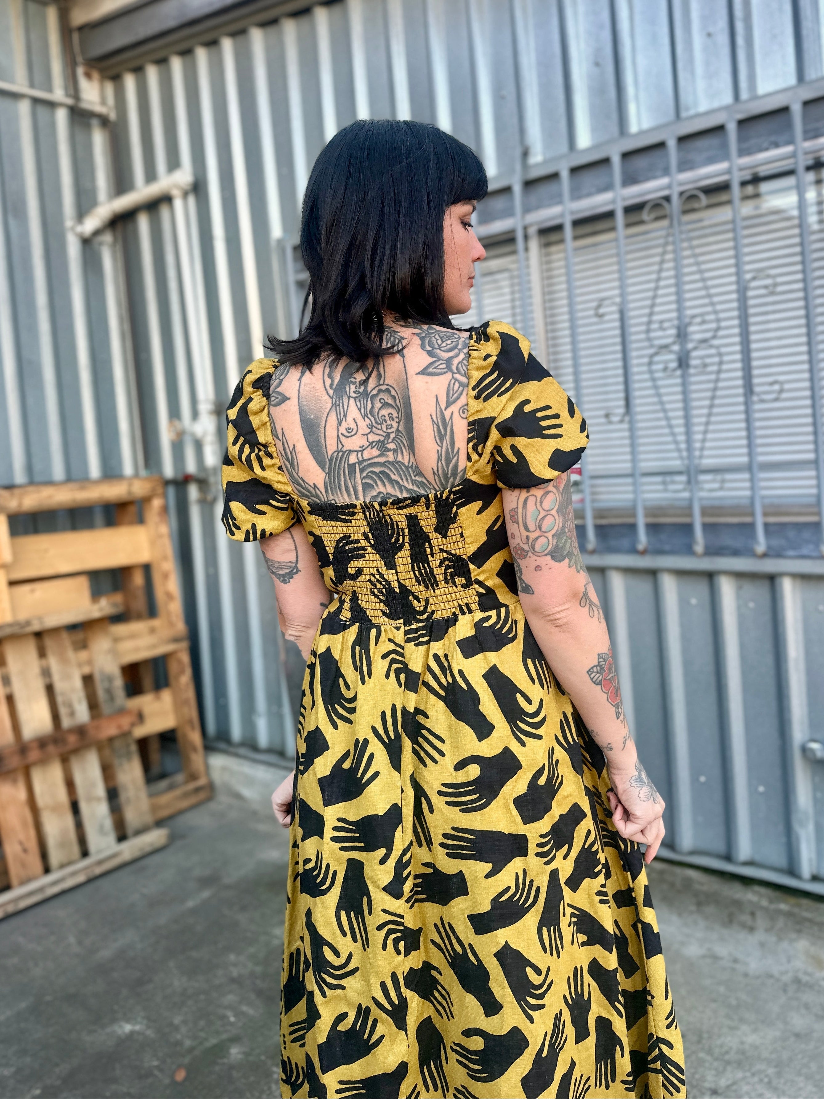 Linen Princess Dress Hands