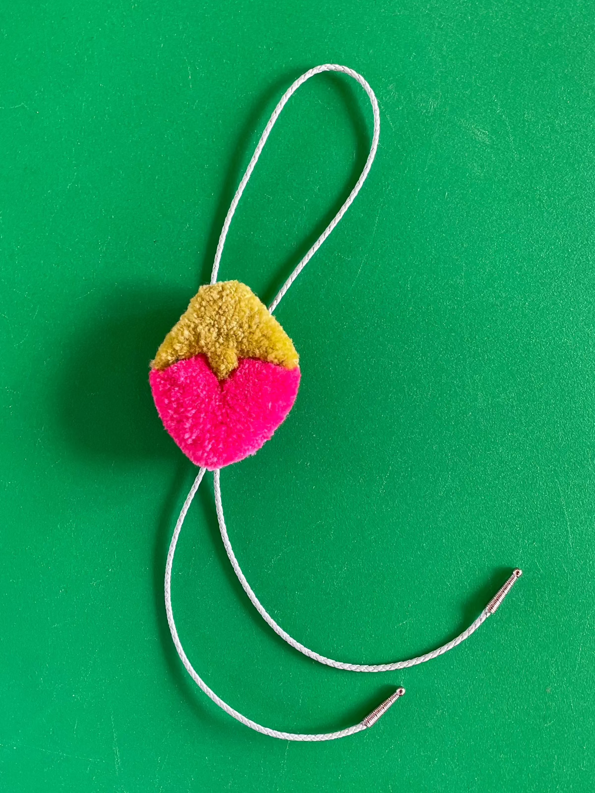 Strawberry Tufted Bolo Tie - Pink