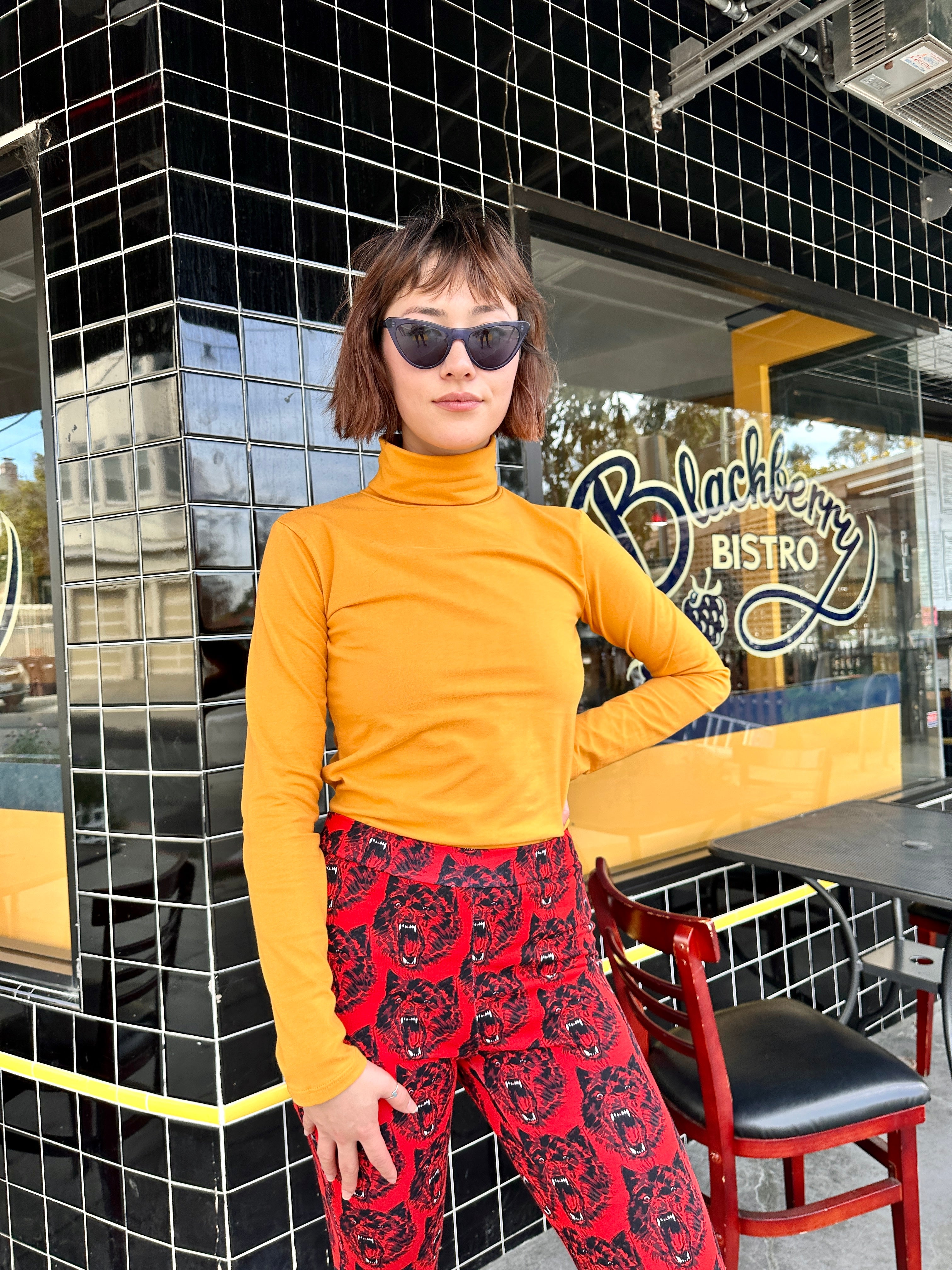 Mustard hotsell turtleneck outfit