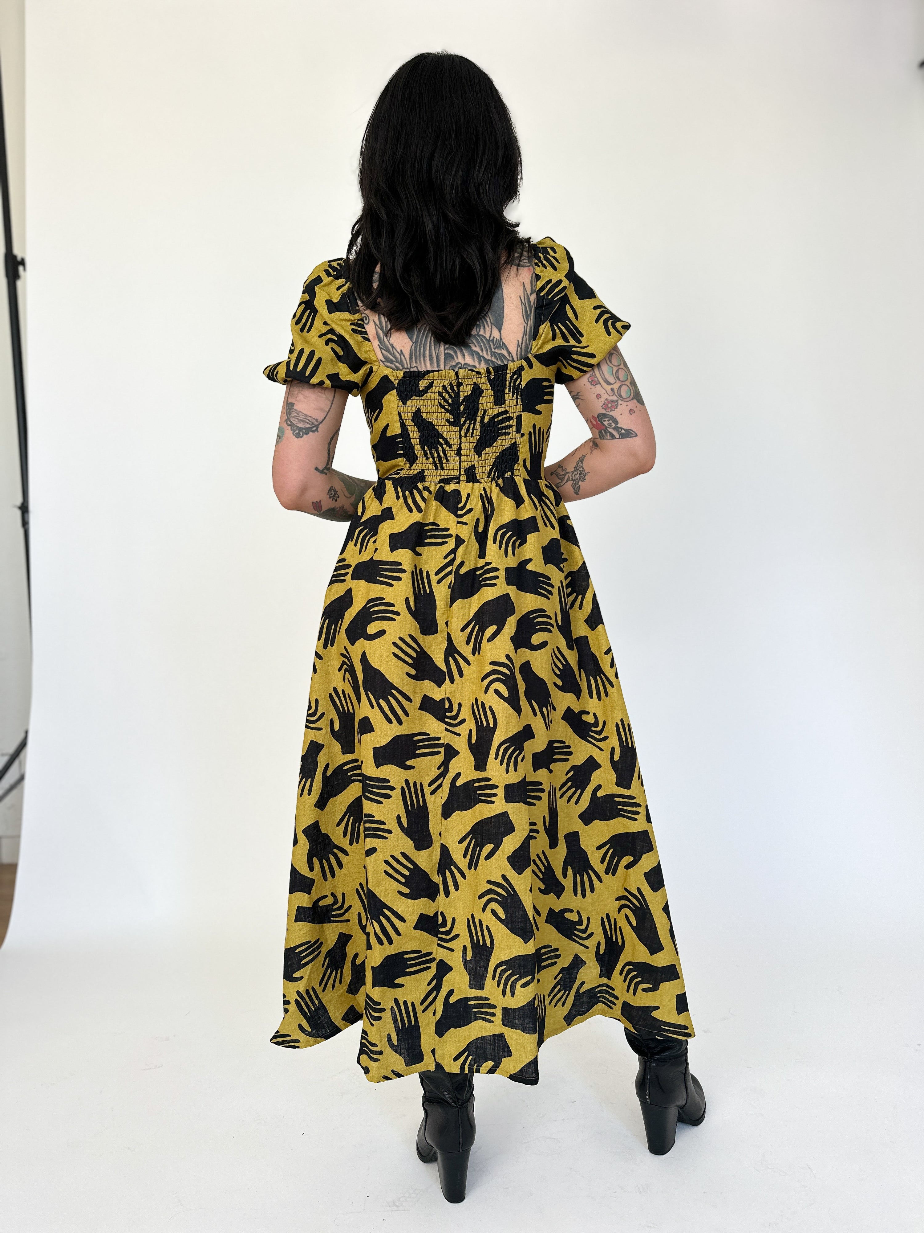 Linen Princess Dress Hands