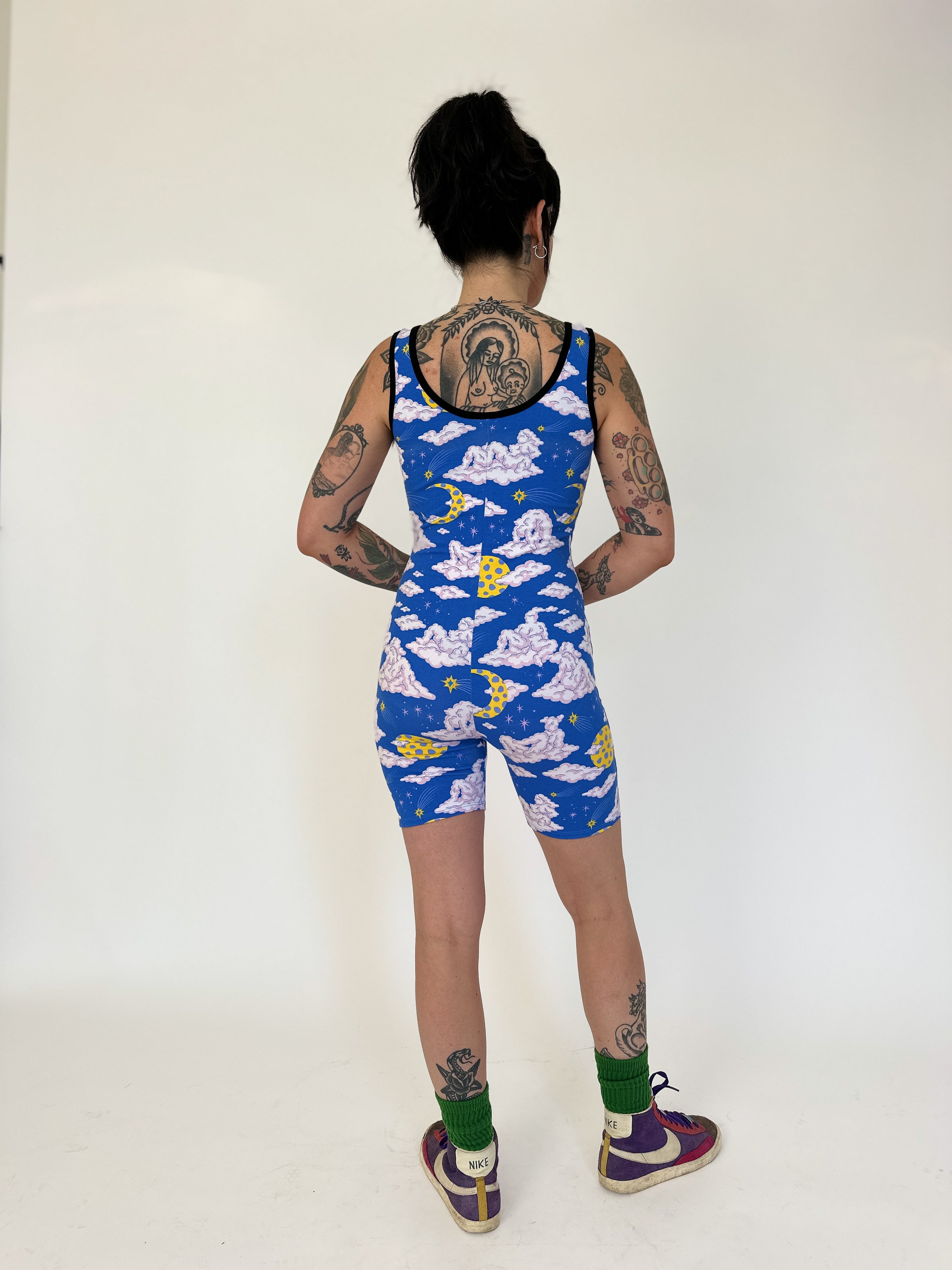 Singlet Cloud People