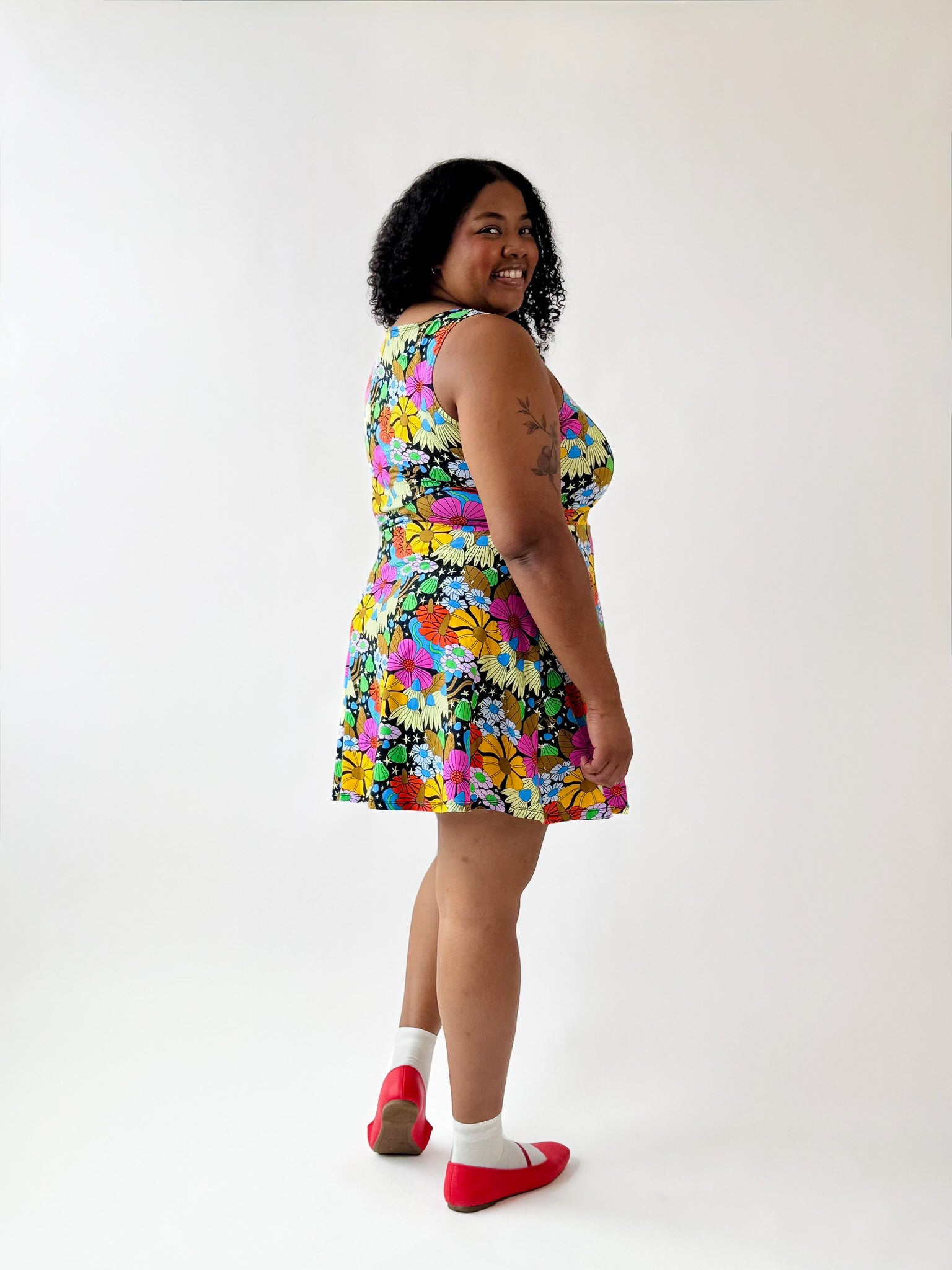 Brenda Cosmic Floral