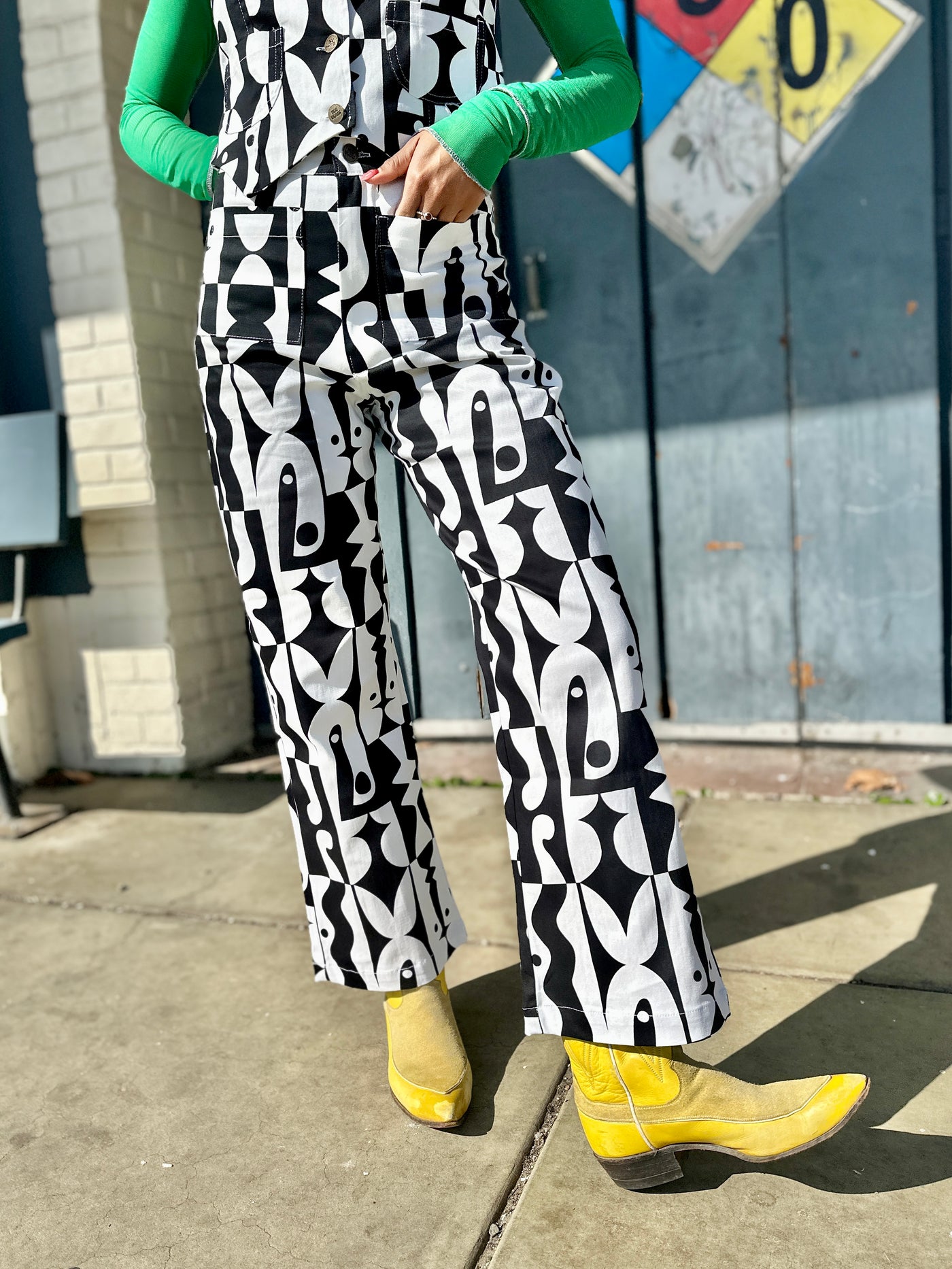 Casual Bell Illusions