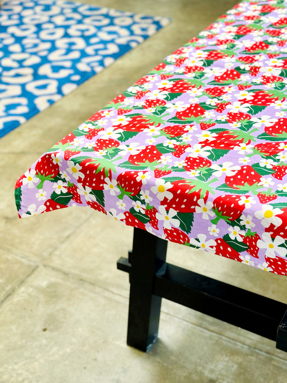 Tablecloth Berries