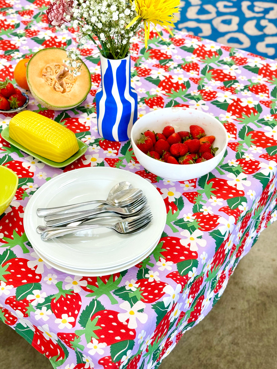 Tablecloth Berries