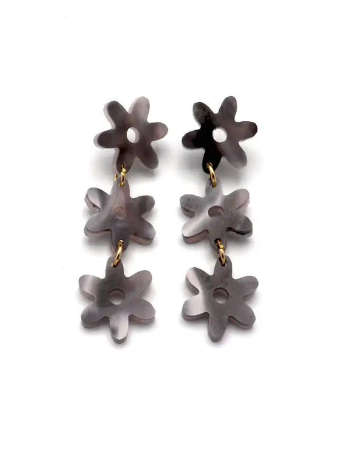 DāZē Drop Earrings - Gray