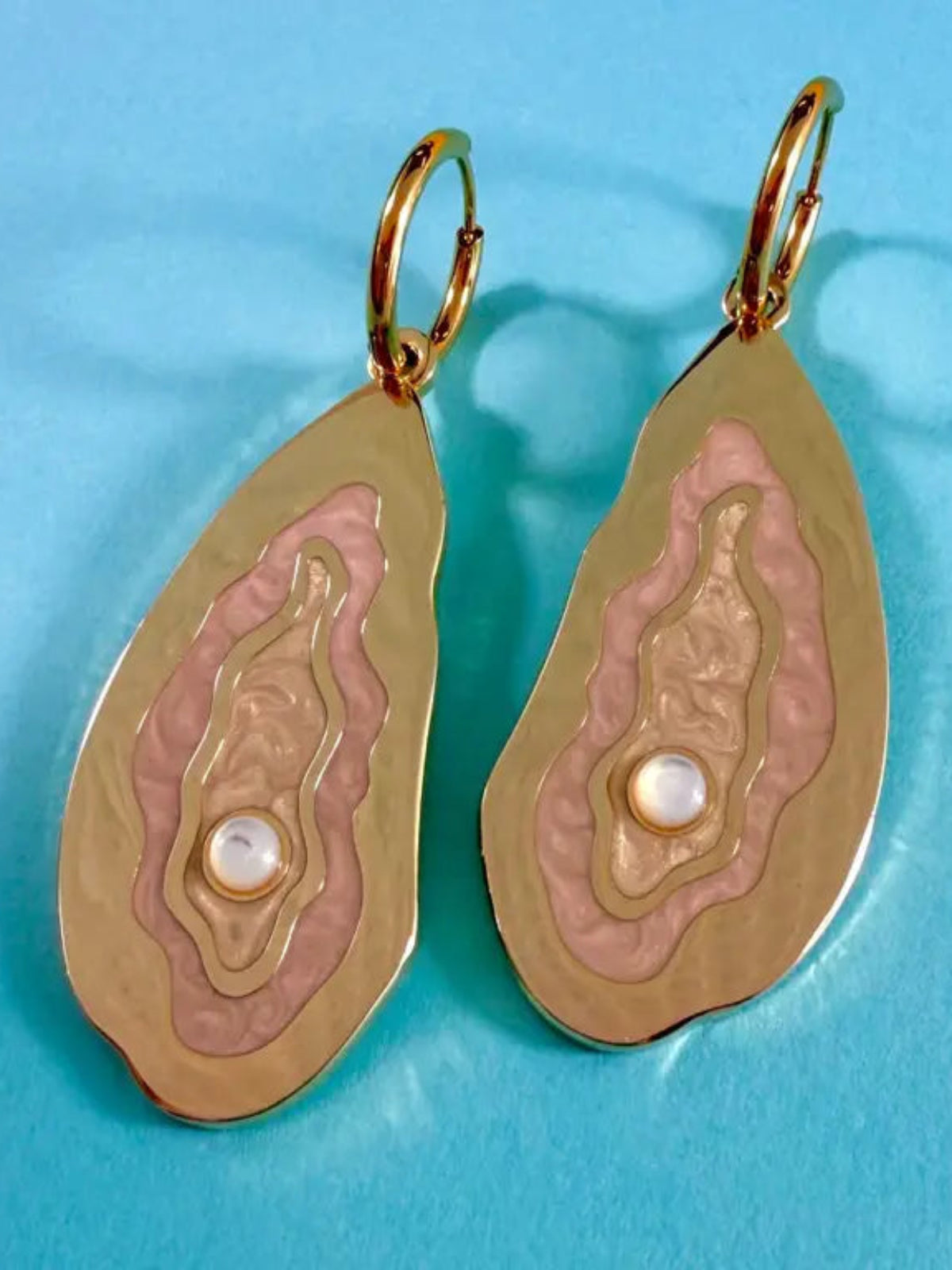 Mackbecks Oyster Earrings