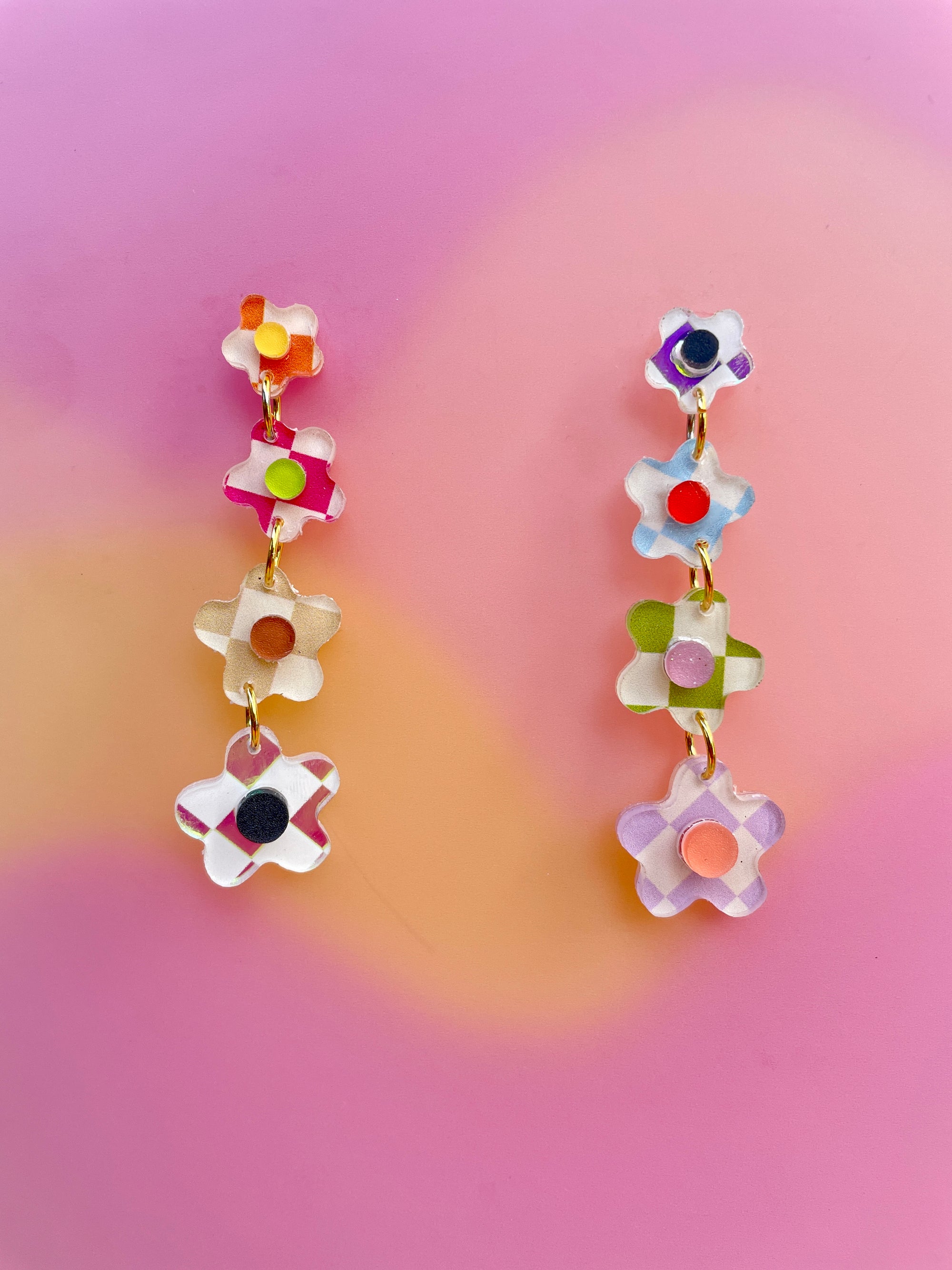 Daisypillar Earrings - Rainbow