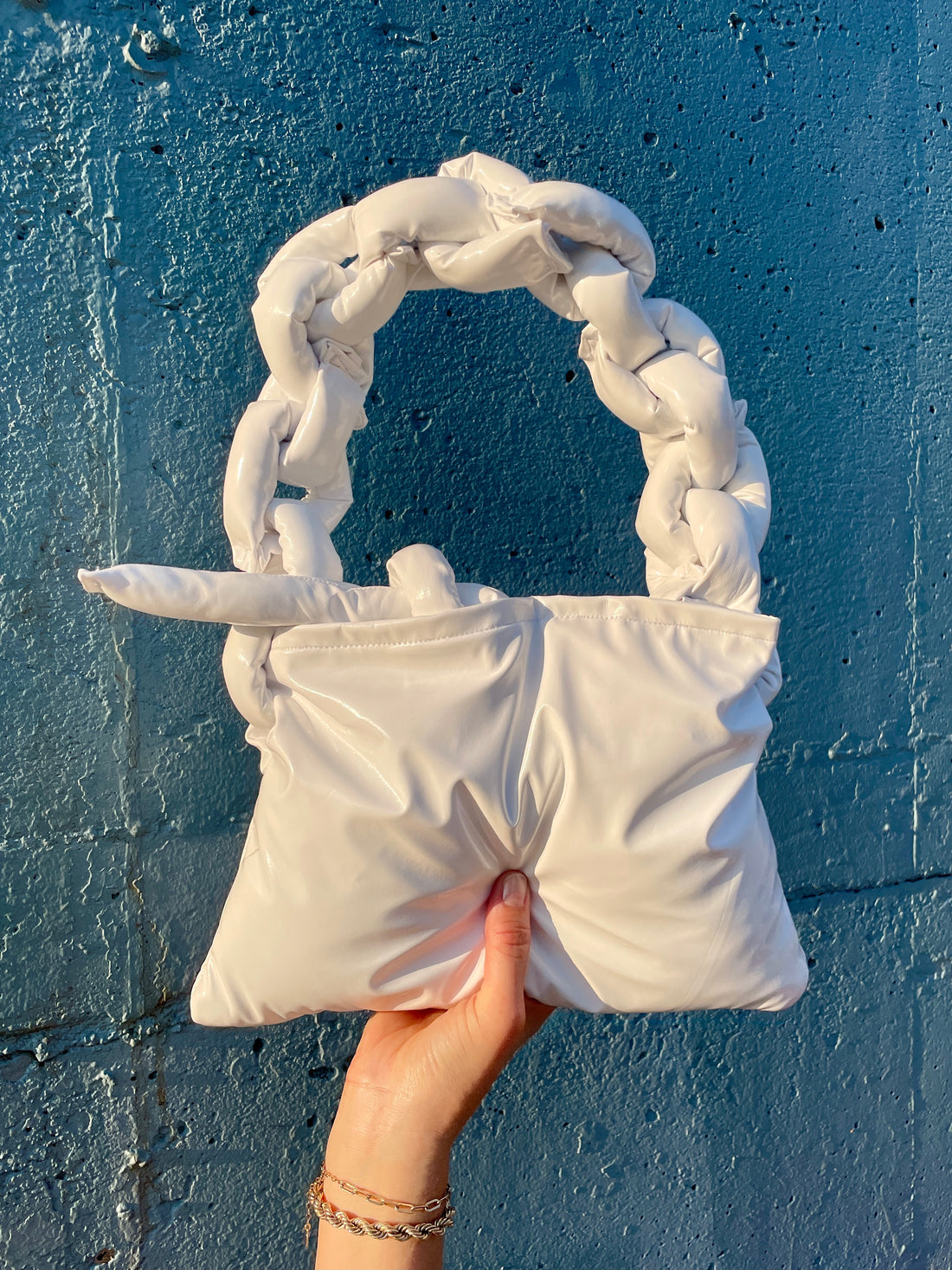Offbeat Sweet White Soft Chain Bag