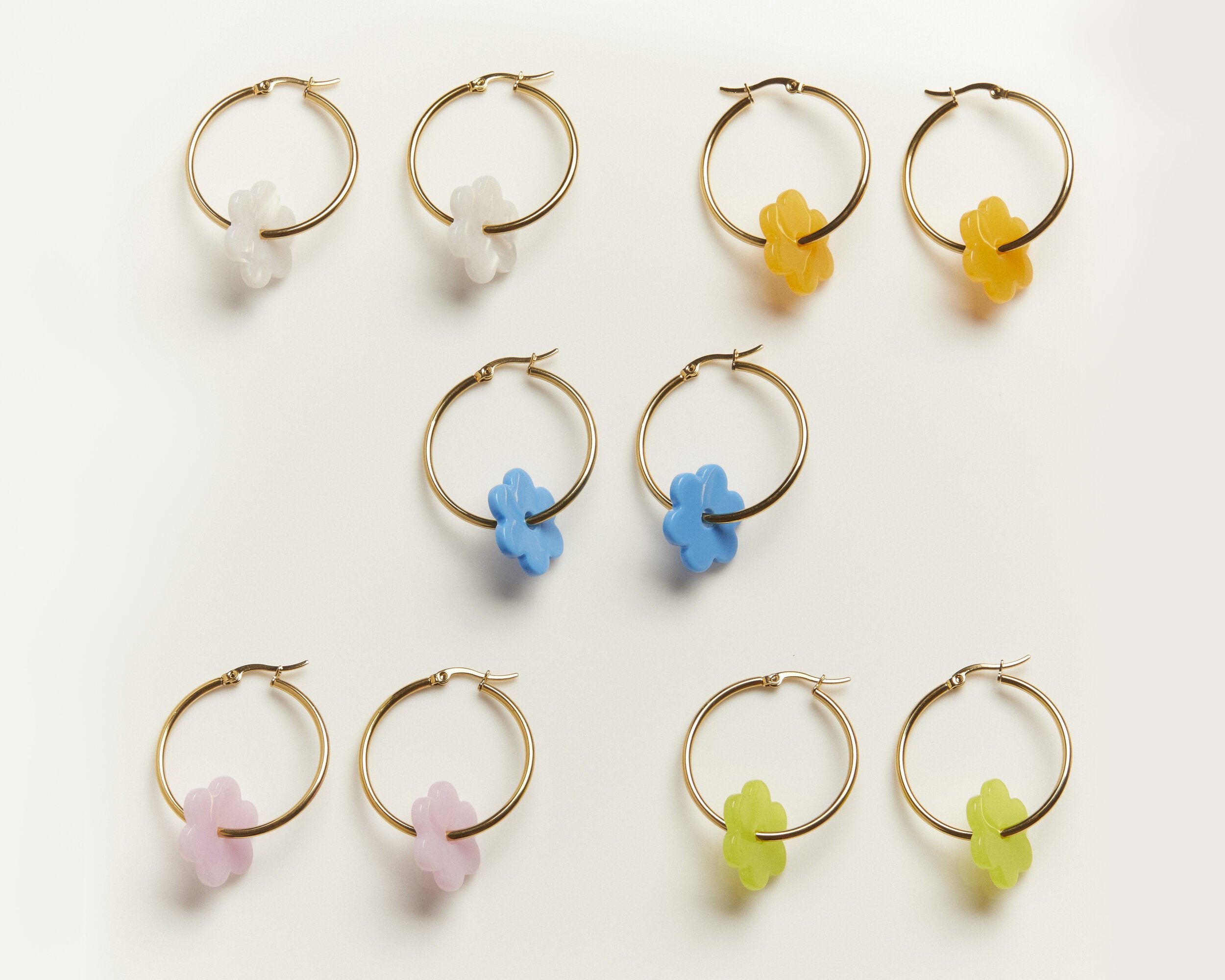 Small Daisy Hoop - Lilac